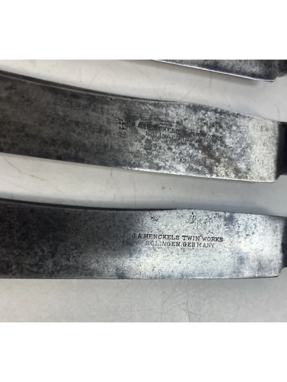 Antique  JA Henckels Solingen Germany Horn Handle Dinner Knives Set Of 4 Carbon